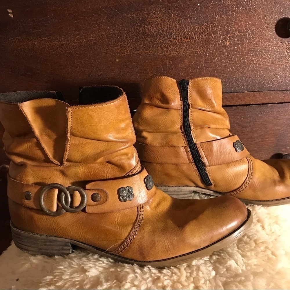 reiker women’s leather ankle boots. Camel colour. Size 8 - Picture 2 of 5